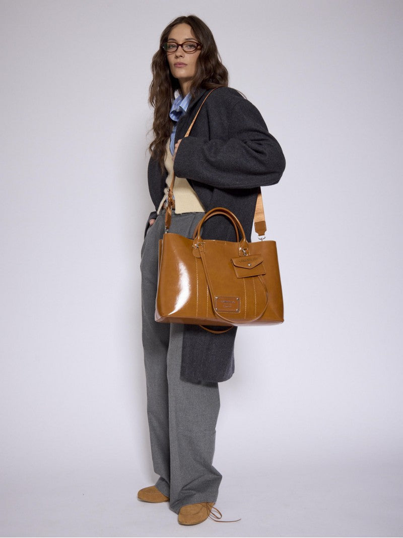 Cartera Con Porta Notebook Color Suela Worky