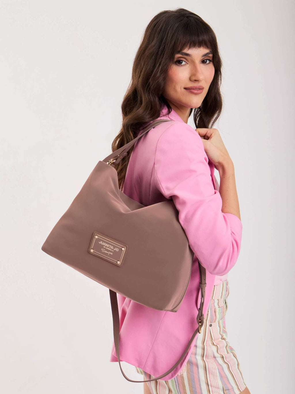 Cartera Mediana Chocolate Amira Chocolate